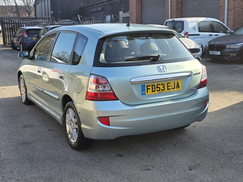 Used Honda Civic 2004 for sale - 77760629: Photo 17