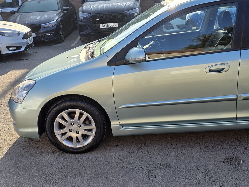 Used Honda Civic 2004 for sale - 77760629: Photo 24