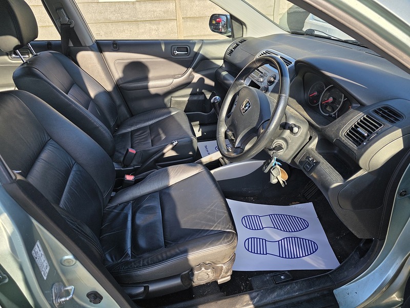 Used Honda Civic 2004 for sale - 77760629: Photo 32