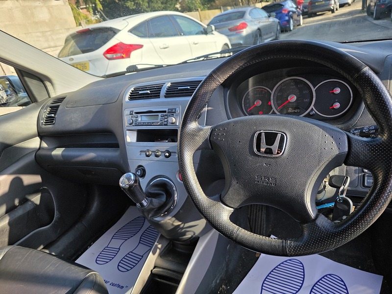 Used Honda Civic 2004 for sale - 77760629: Photo 38