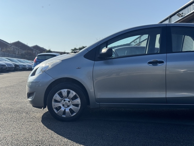 Used Toyota Yaris 2010 for sale - 77749252: Photo 9