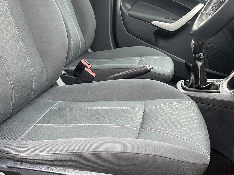 Used Ford Fiesta 2012 for sale - 77272311: Photo 21