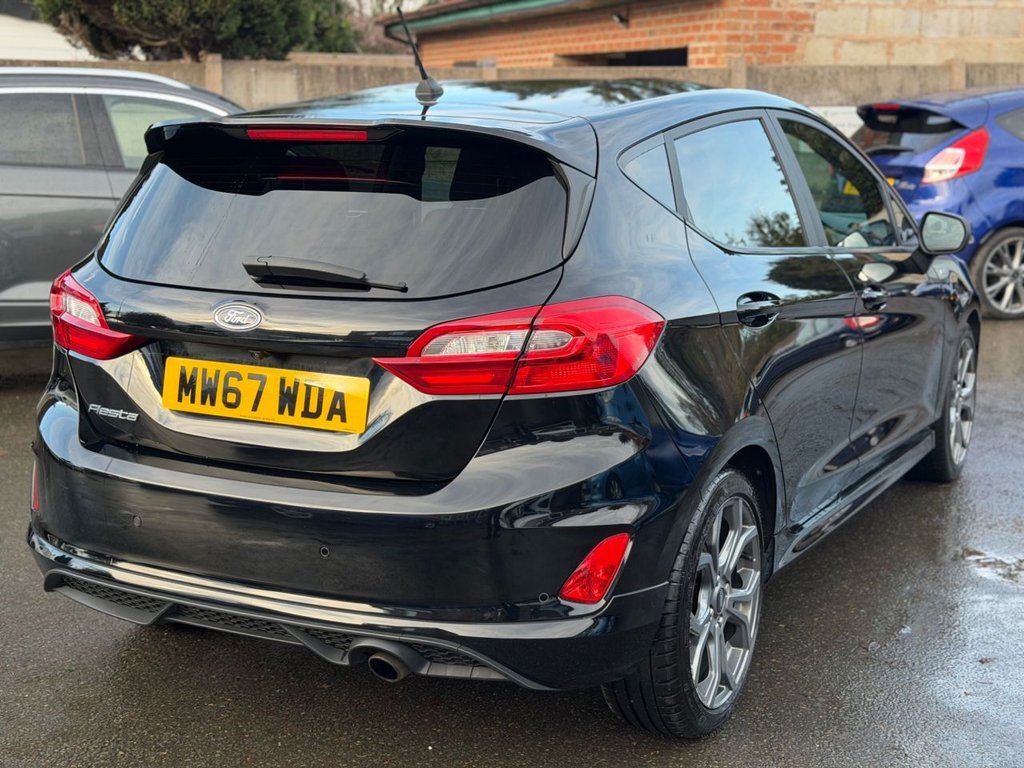 Used Ford Fiesta 2017 for sale - 76745072: Photo 12