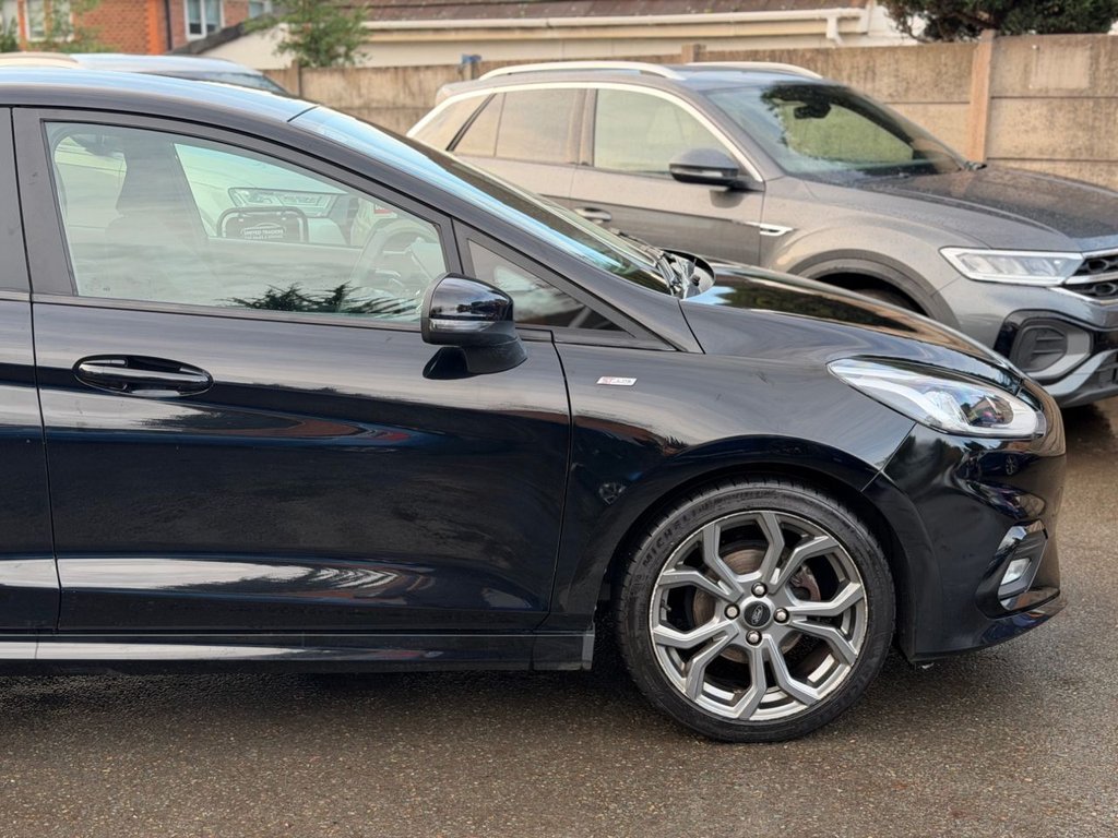 Used Ford Fiesta 2017 for sale - 76745072: Photo 16