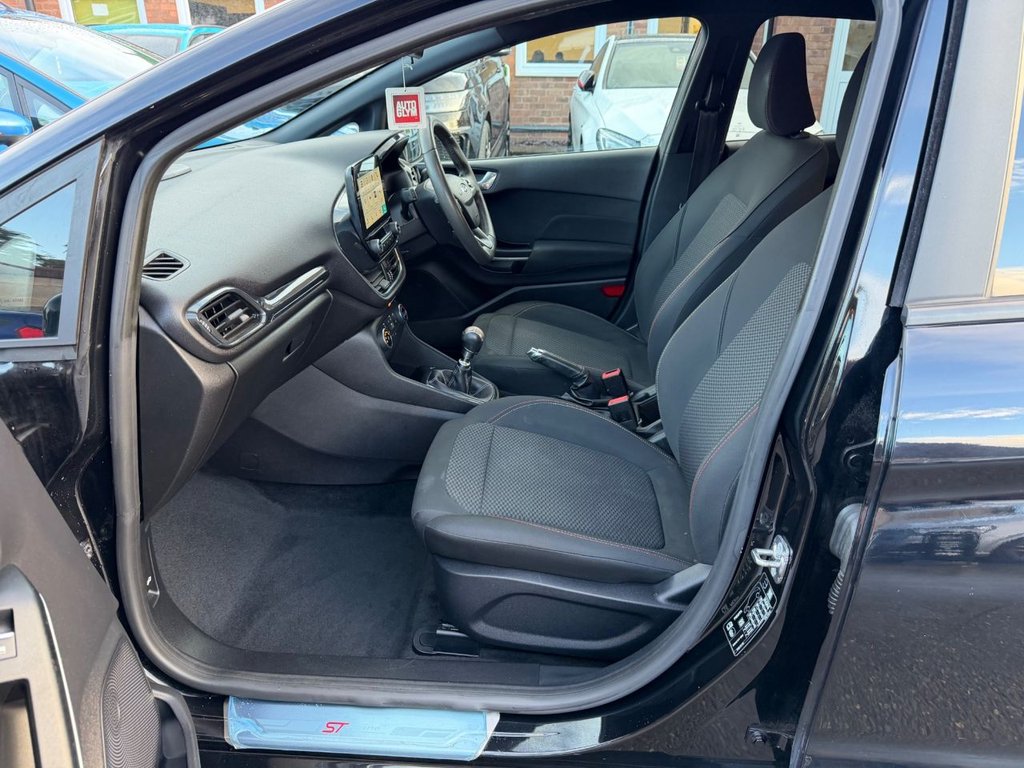 Used Ford Fiesta 2017 for sale - 76745072: Photo 41