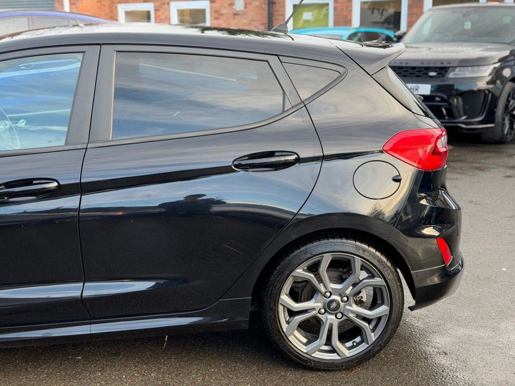 Used Ford Fiesta 2017 for sale - 76745072: Photo 9