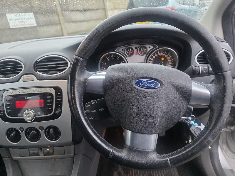 Used Ford Focus 2011 for sale - 77687302: Photo 32