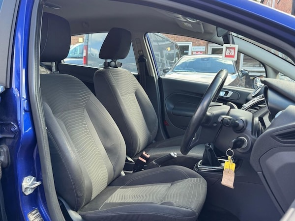 Used Ford Fiesta 2015 for sale - 76261014: Photo 26