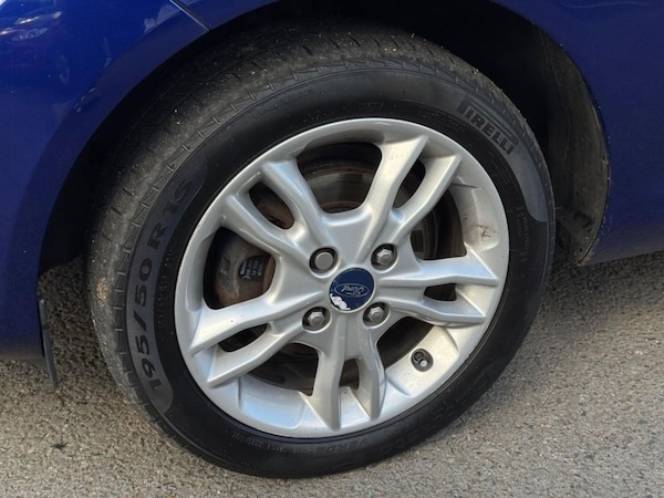 Used Ford Fiesta 2015 for sale - 76261014: Photo 39