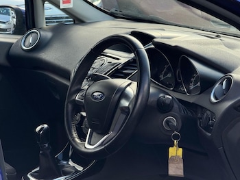 Used Ford Fiesta 2015 for sale - 76261014: Photo 3