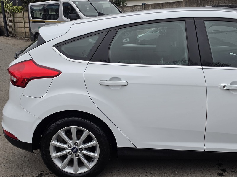 Used Ford Focus 2017 for sale - 77803222: Photo 13