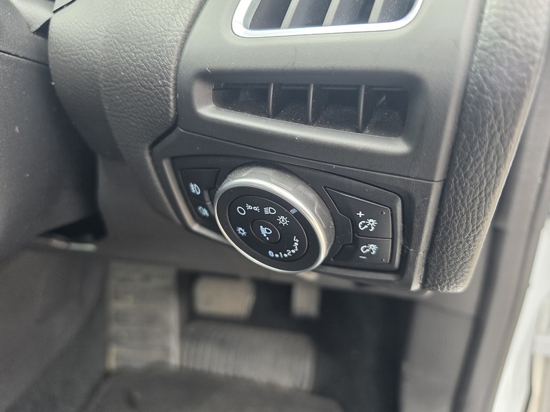 Used Ford Focus 2017 for sale - 77803222: Photo 33