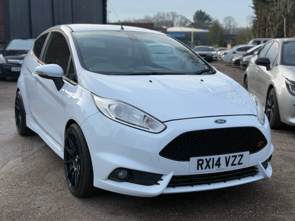 Used Ford Fiesta 2014 for sale - 76523332: Photo 10