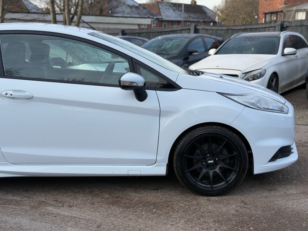 Used Ford Fiesta 2014 for sale - 76523332: Photo 12