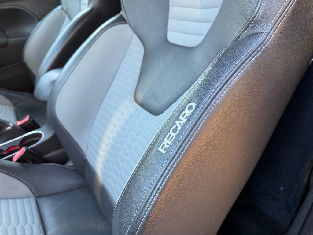 Used Ford Fiesta 2014 for sale - 76523332: Photo 24