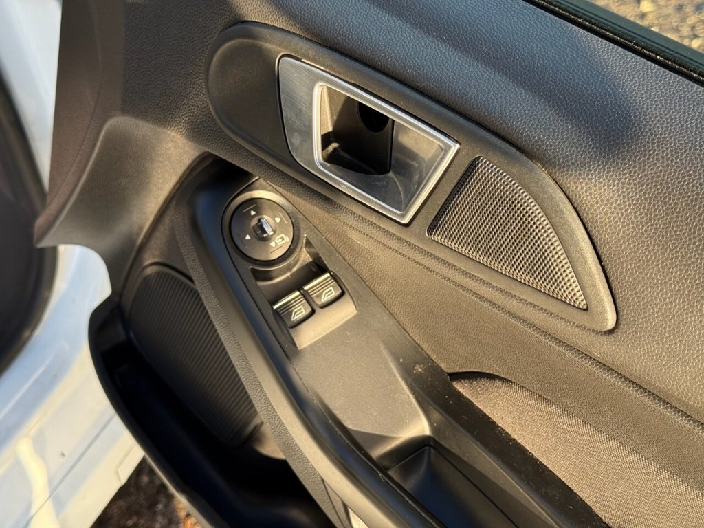 Used Ford Fiesta 2014 for sale - 76523332: Photo 26