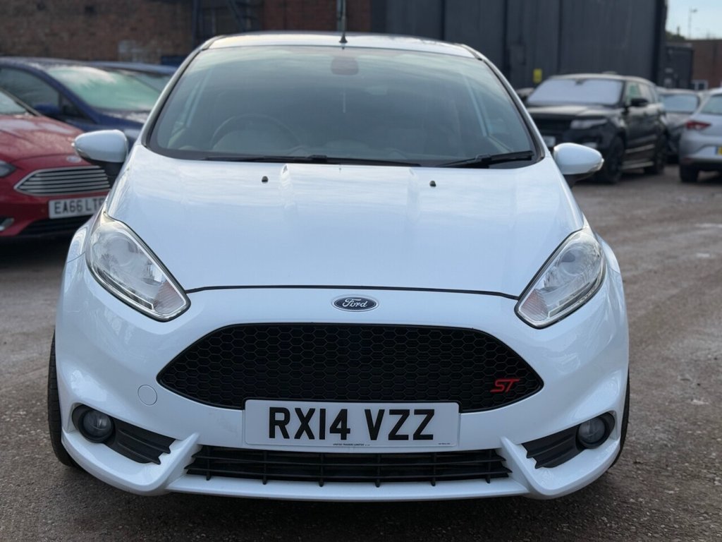 Used Ford Fiesta 2014 for sale - 76523332: Photo 9