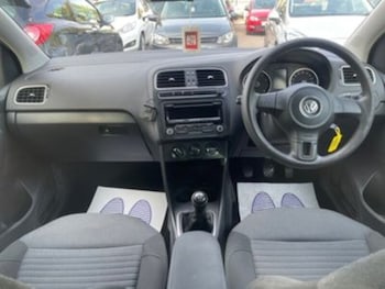 Used Volkswagen Polo 2013 for sale - 77195015: Photo