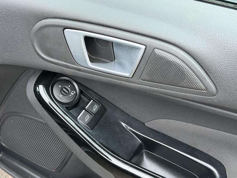 Used Ford Fiesta 2014 for sale - 77149344: Photo 34