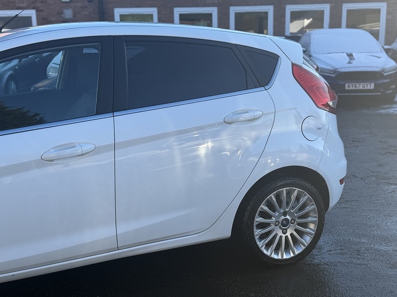 Used Ford Fiesta 2012 for sale - 77149353: Photo 12