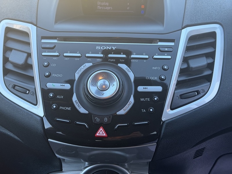 Used Ford Fiesta 2012 for sale - 77149353: Photo 22