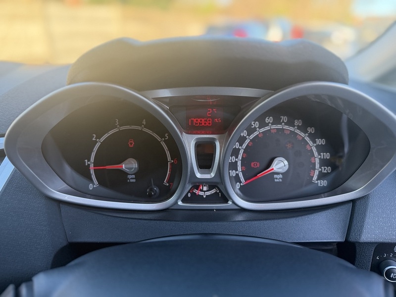 Used Ford Fiesta 2012 for sale - 77149353: Photo 24