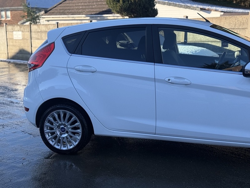 Used Ford Fiesta 2012 for sale - 77149353: Photo 6