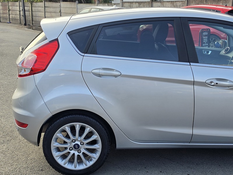 Used Ford Fiesta 2015 for sale - 78031164: Photo 11