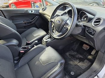 Used Ford Fiesta 2015 for sale - 78031164: Photo