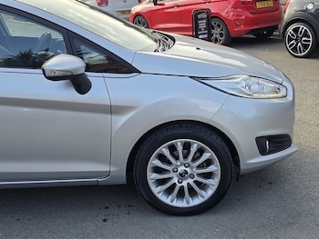 Used Ford Fiesta 2015 for sale - 78031164: Photo