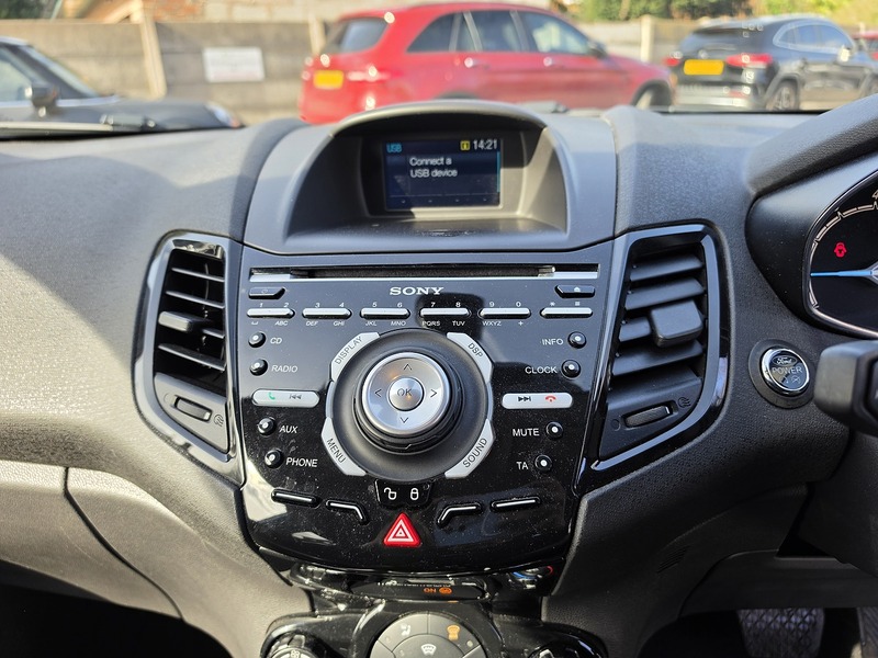 Used Ford Fiesta 2015 for sale - 78031164: Photo 51