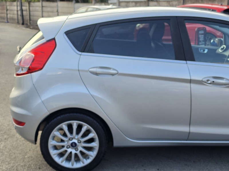 Used Ford Fiesta 2015 for sale - 78031164: Photo 9