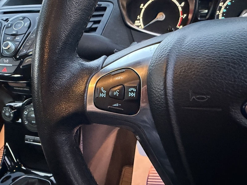 Used Ford Fiesta 2015 for sale - 77149259: Photo 20
