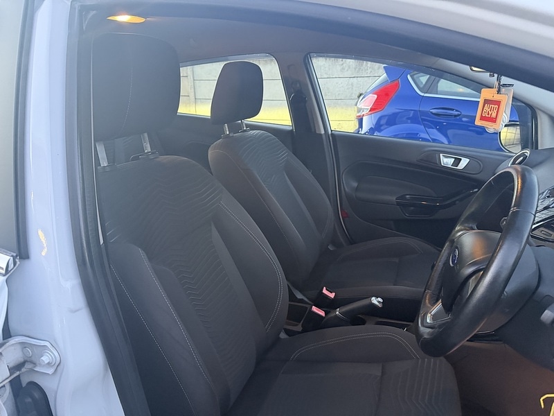 Used Ford Fiesta 2015 for sale - 77149259: Photo 32