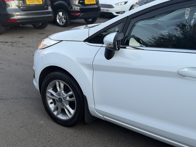 Used Ford Fiesta 2015 for sale - 77149259: Photo 5