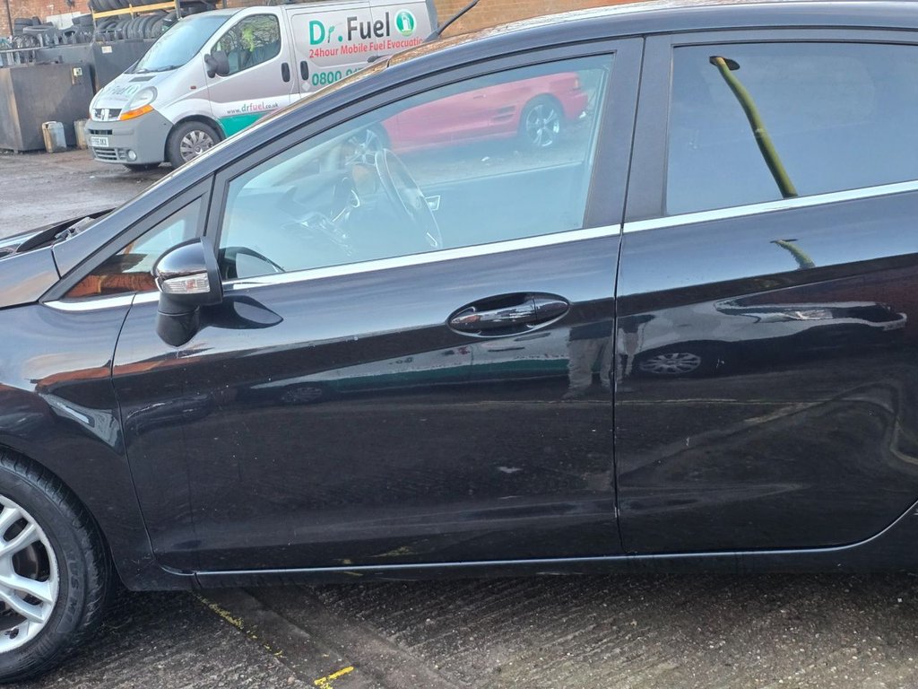 Used Ford Fiesta 2014 for sale - 76910182: Photo 18