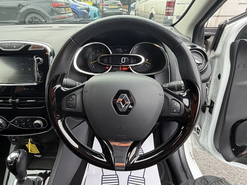 Used Renault Clio for sale - 77501070: Photo 27