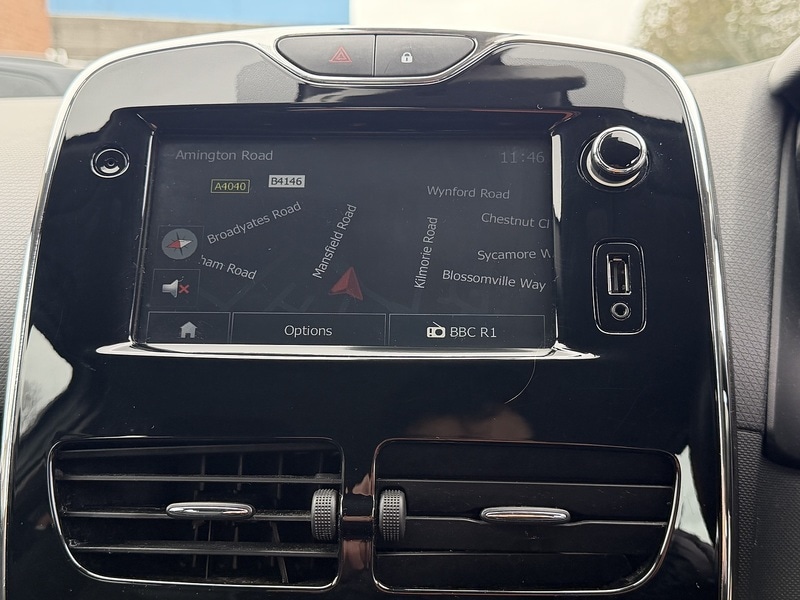 Used Renault Clio for sale - 77501070: Photo 34