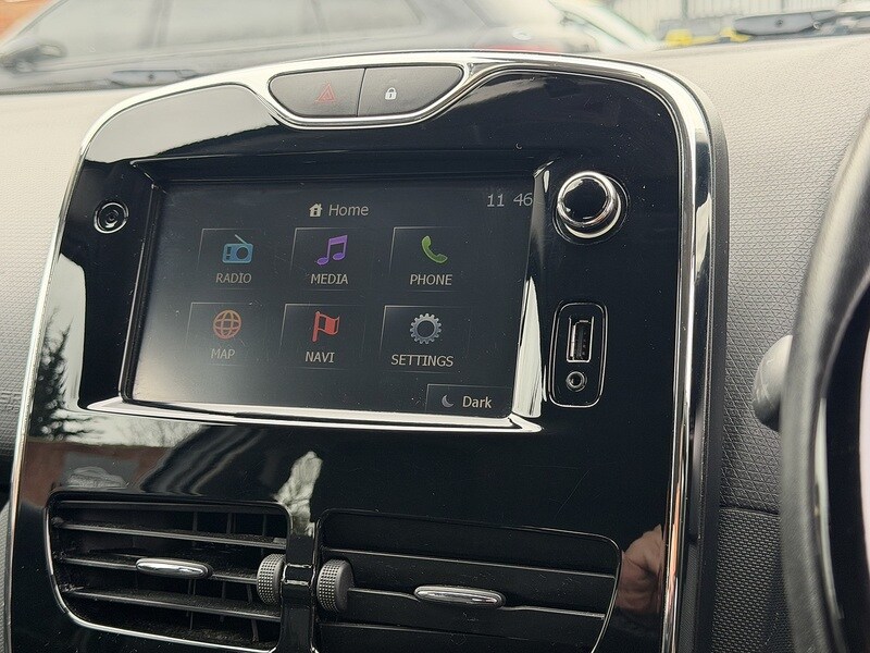 Used Renault Clio for sale - 77501070: Photo 36