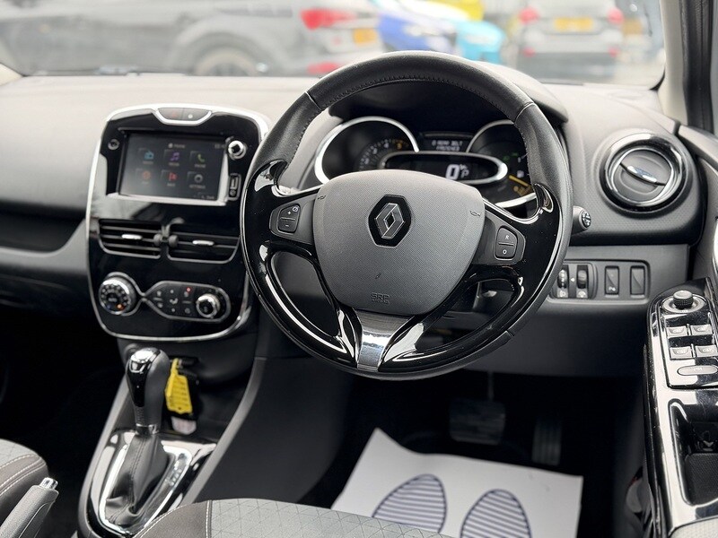 Used Renault Clio for sale - 77501070: Photo 39
