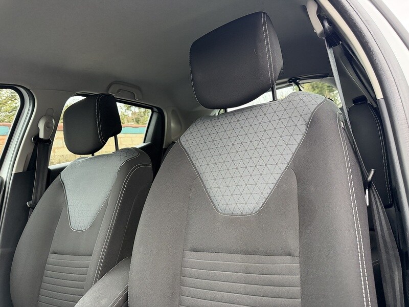 Used Renault Clio for sale - 77501070: Photo 41