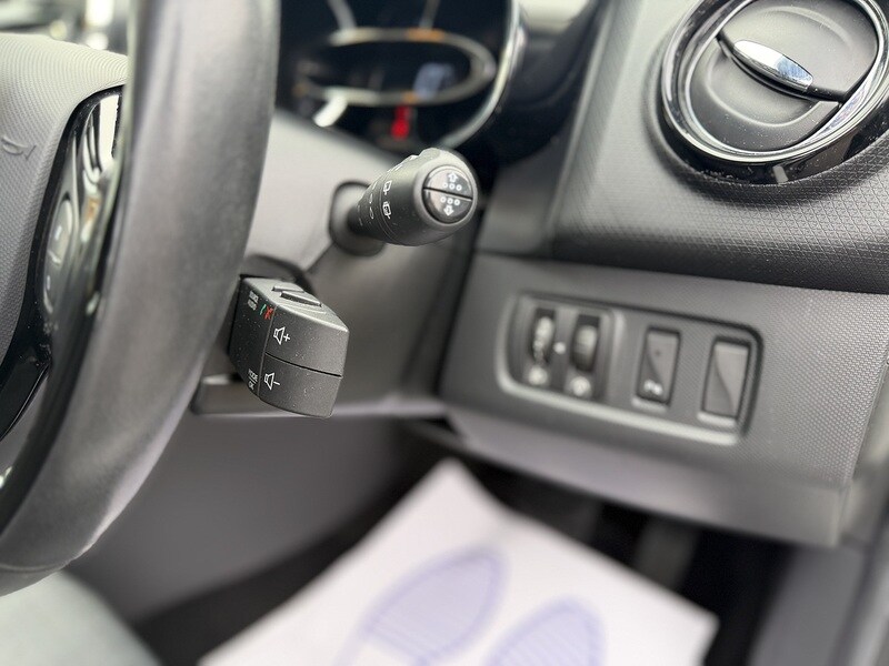 Used Renault Clio for sale - 77501070: Photo 51