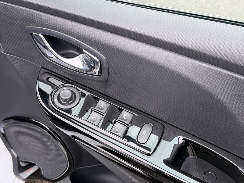 Used Renault Clio for sale - 77501070: Photo 55