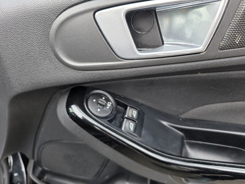 Used Ford Fiesta 2017 for sale - 77735209: Photo 25