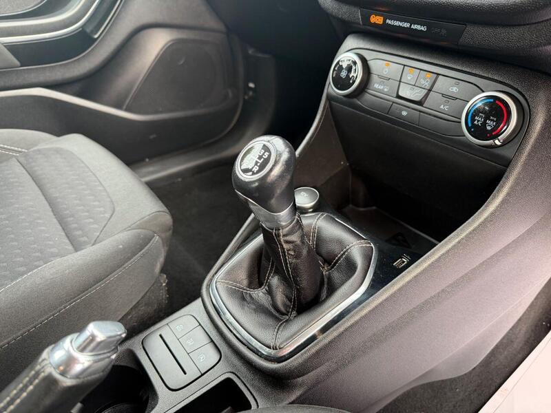 Used Ford Fiesta 2019 for sale - 77276894: Photo 38