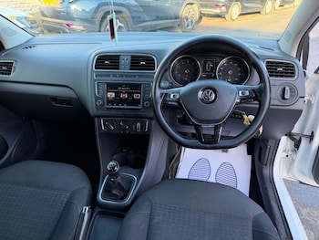 Used Volkswagen Polo 2017 for sale - 77010136: Photo