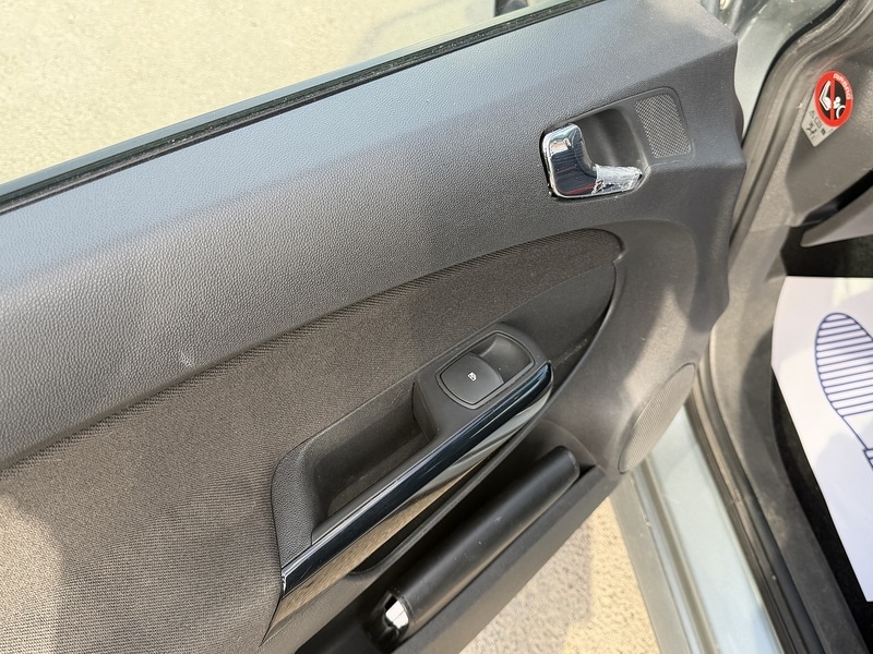 Used Vauxhall Corsa 2011 for sale - 78111425: Photo 49