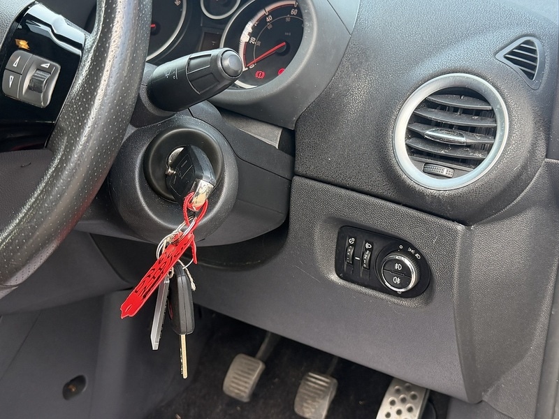 Used Vauxhall Corsa 2011 for sale - 78111425: Photo 54