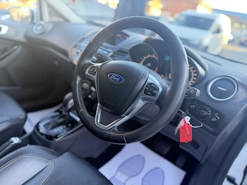 Used Ford Fiesta 2015 for sale - 78714021: Photo