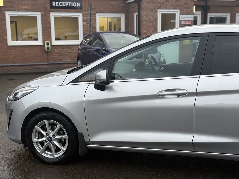 Used Ford Fiesta 2017 for sale - 77384830: Photo 11